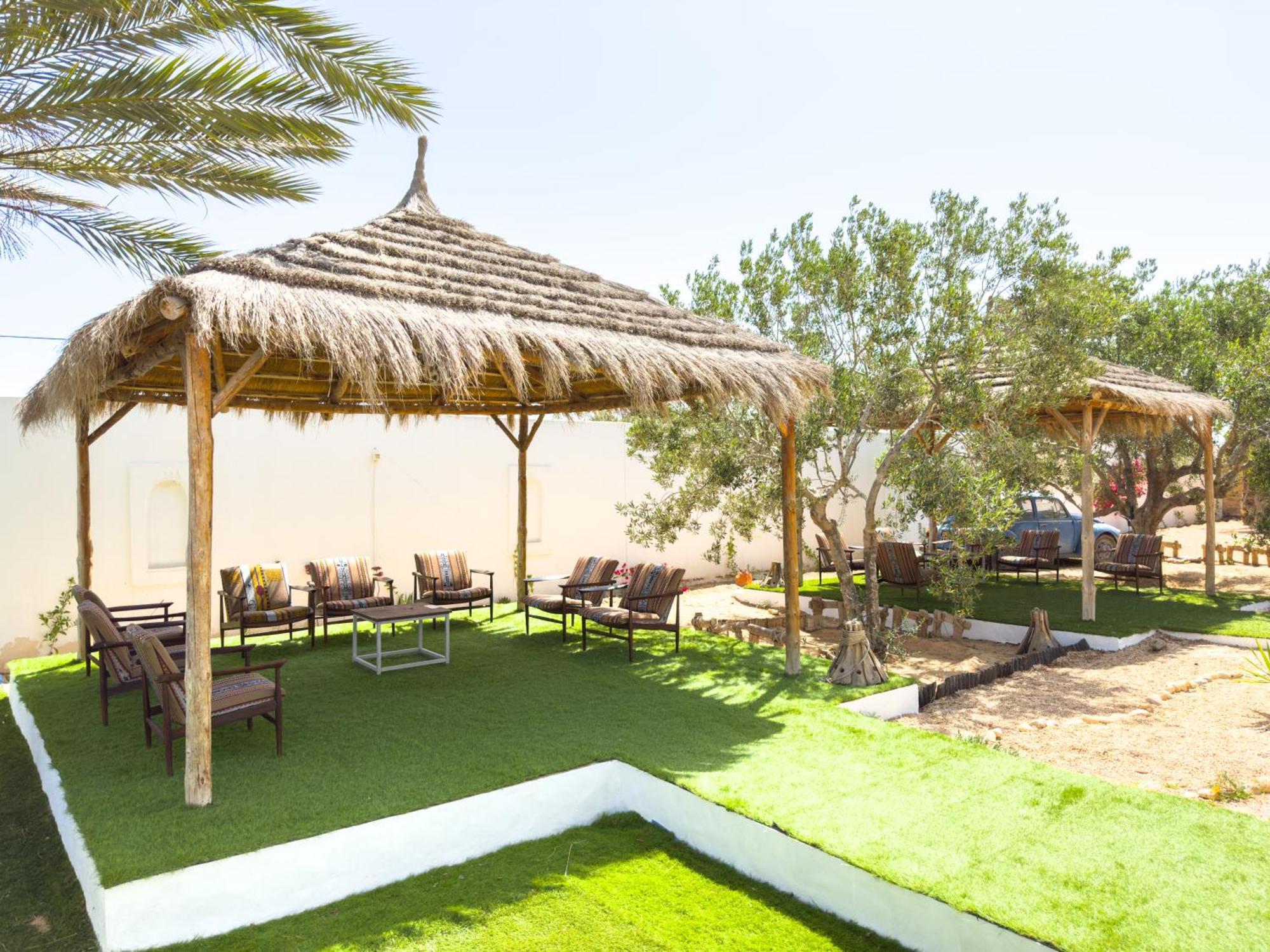 Le Patio De Mezraya Bed and breakfast *